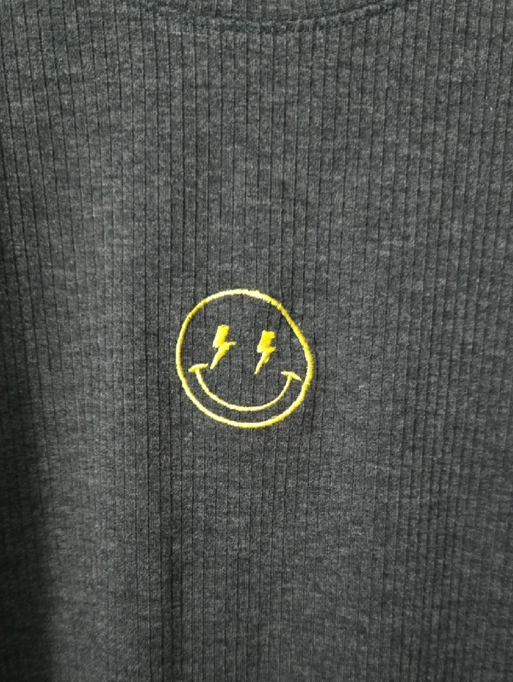 Haley & June Ribbed Tee with Embroidered Yellow Lightning Smile NWT Y2K Large